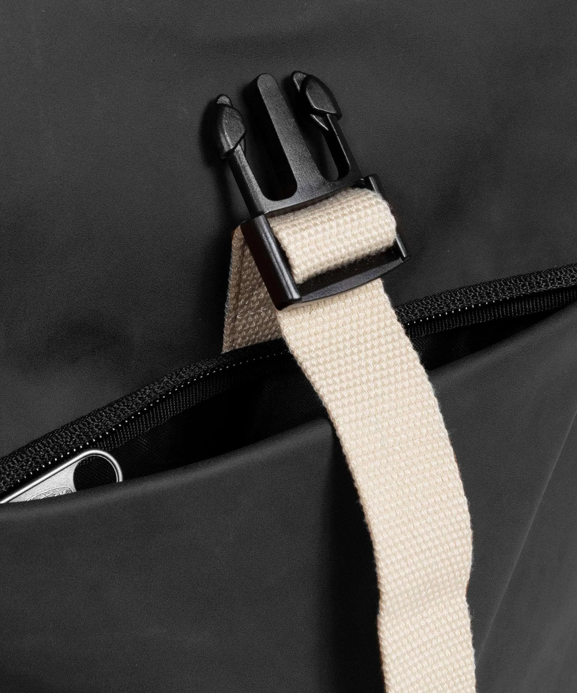  Eastpak Up Roll Zaino roll-top 13″ poliammide nero  